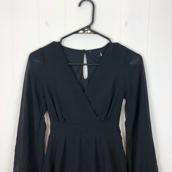 Woman’s V-Neck Long Sleeve Ruffled Mini Dress Sz XS - Picture 2 of 8